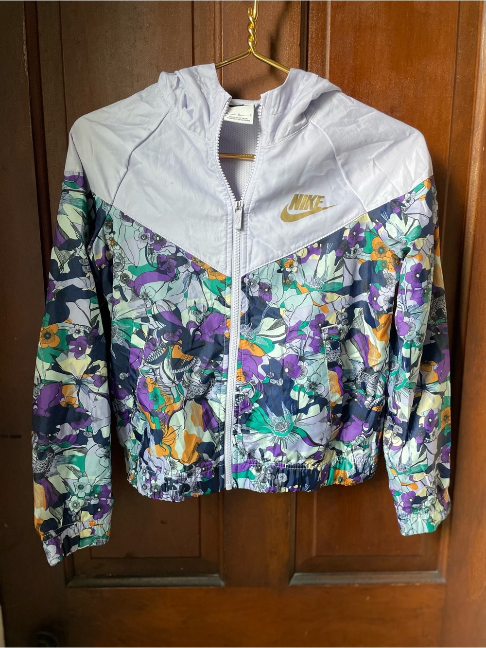 Nike girls large light purple windbreaker jacket